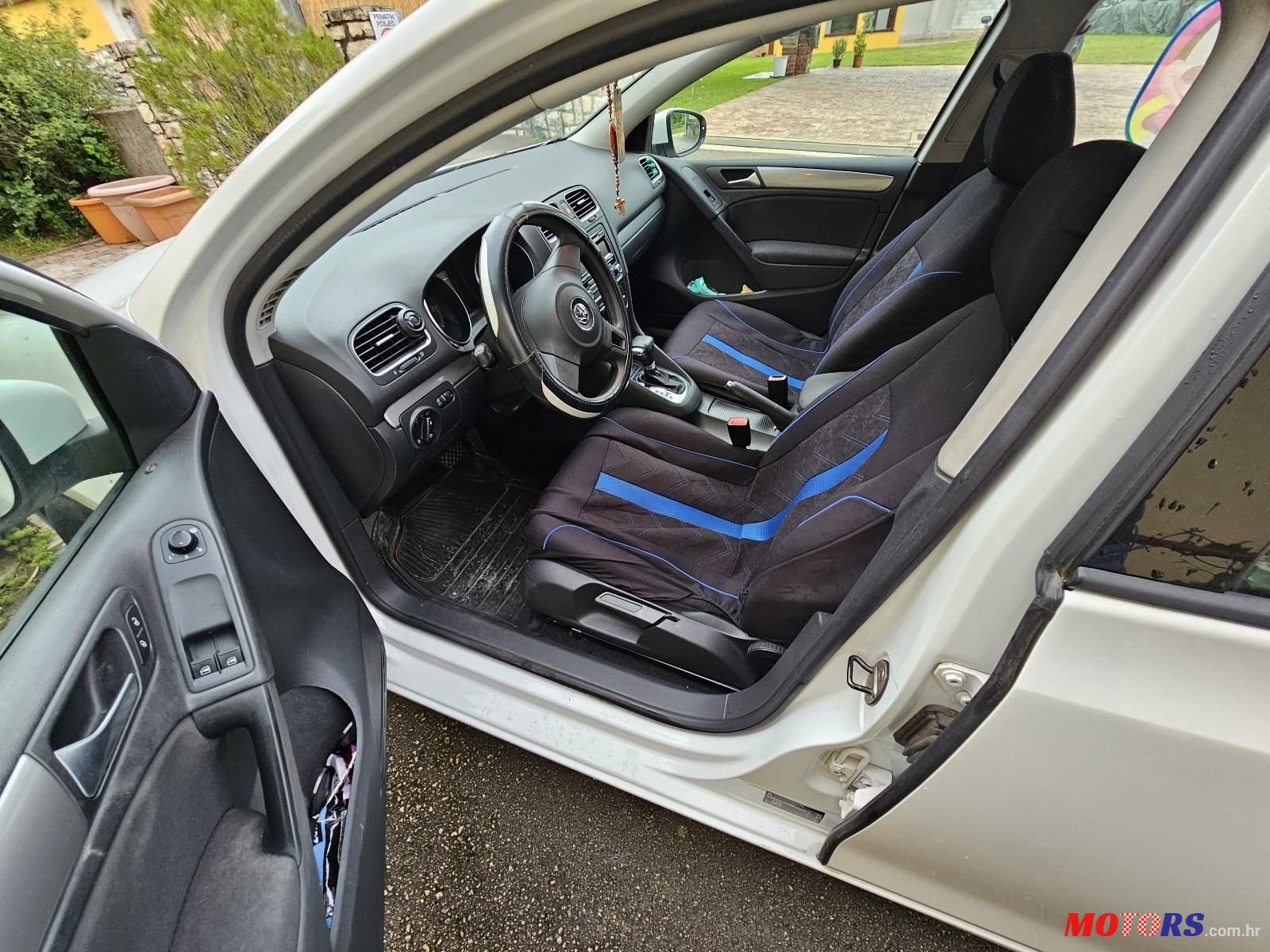 2009' Volkswagen Golf VI 2,0 Tdi photo #5