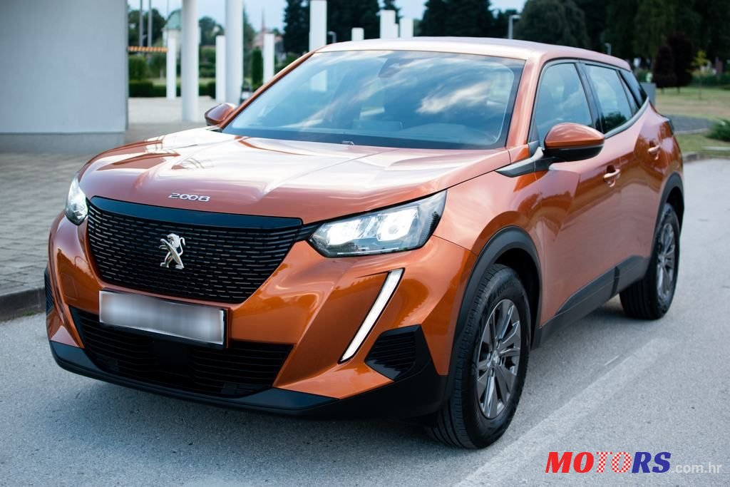 2020' Peugeot 2008 1,2 Puretech photo #2