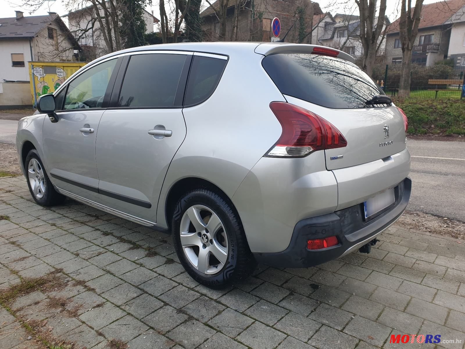 2016' Peugeot 3008 1.2 photo #6