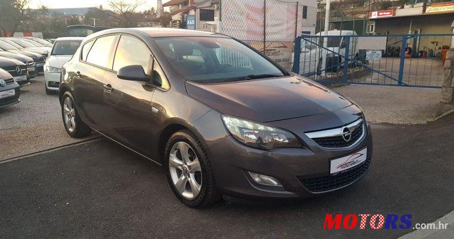 2011' Opel Astra 1,7 Cdti Sport photo #1