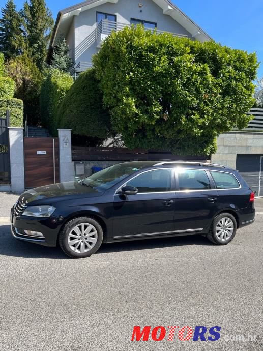 2013' Volkswagen Passat Variant photo #4