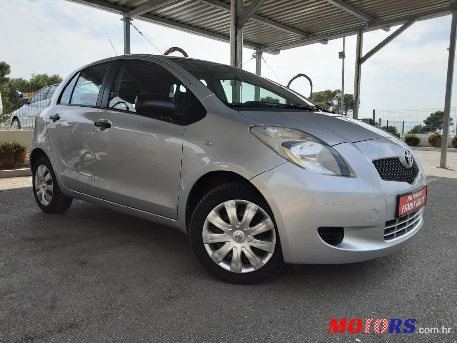 2006' Toyota Yaris photo #6