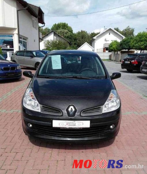 2008' Renault Clio 1,5 Dci photo #1