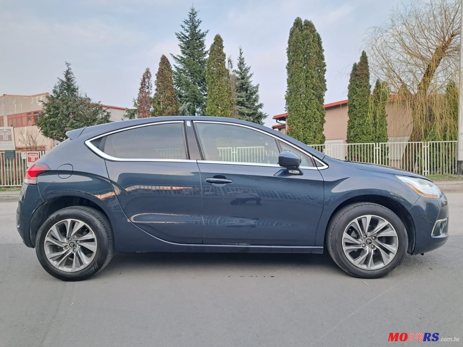 2015' Citroen DS4 1,6 E-Hdi photo #4
