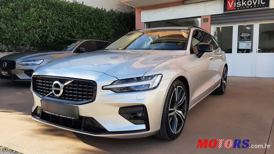 2021' Volvo V60 D4 R-Design photo #1