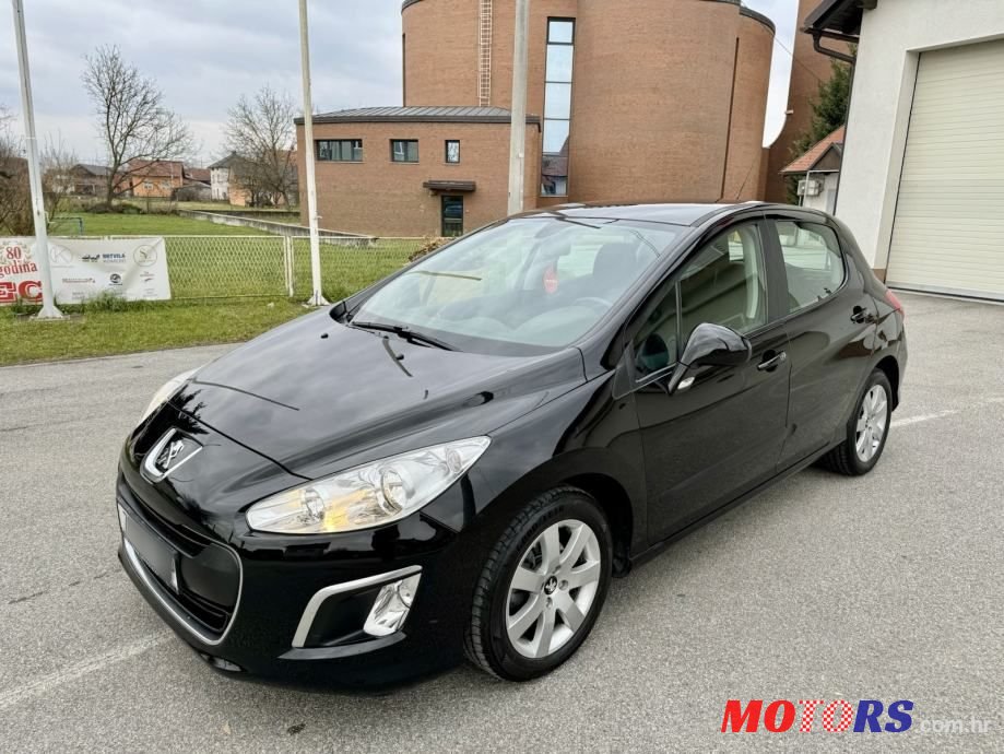 2012' Peugeot 308 1.4 photo #2