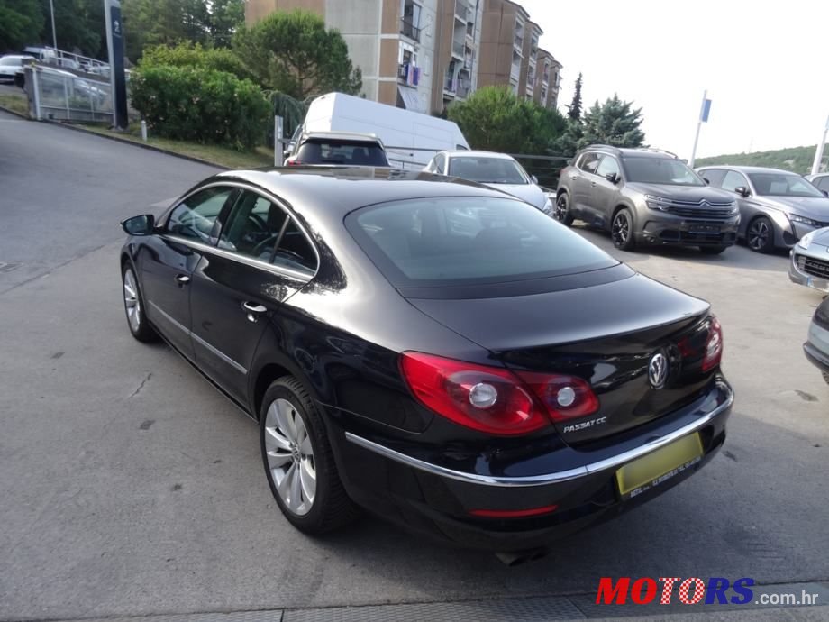 2010' Volkswagen Passat 2,0 Tdi photo #4