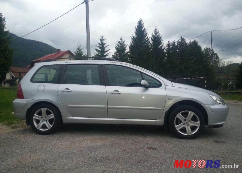 2004' Peugeot 307 Sw 1,6 Hdi photo #1