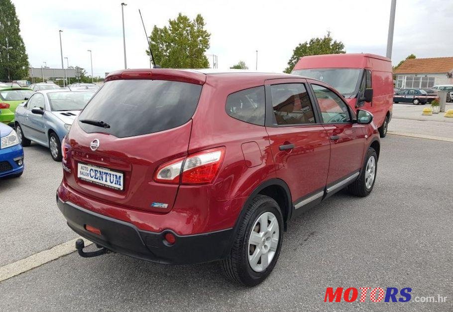 2011' Nissan Qashqai photo #1
