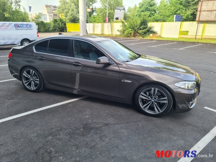 2010' BMW Serija 5 525D photo #3