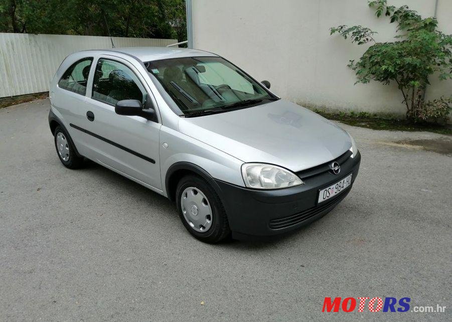 2002' Opel Corsa 1,2 16V photo #1