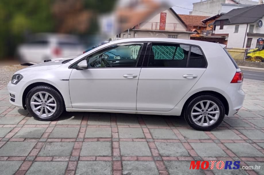 2015' Volkswagen Golf 7 1,6 Tdi Bmt photo #2