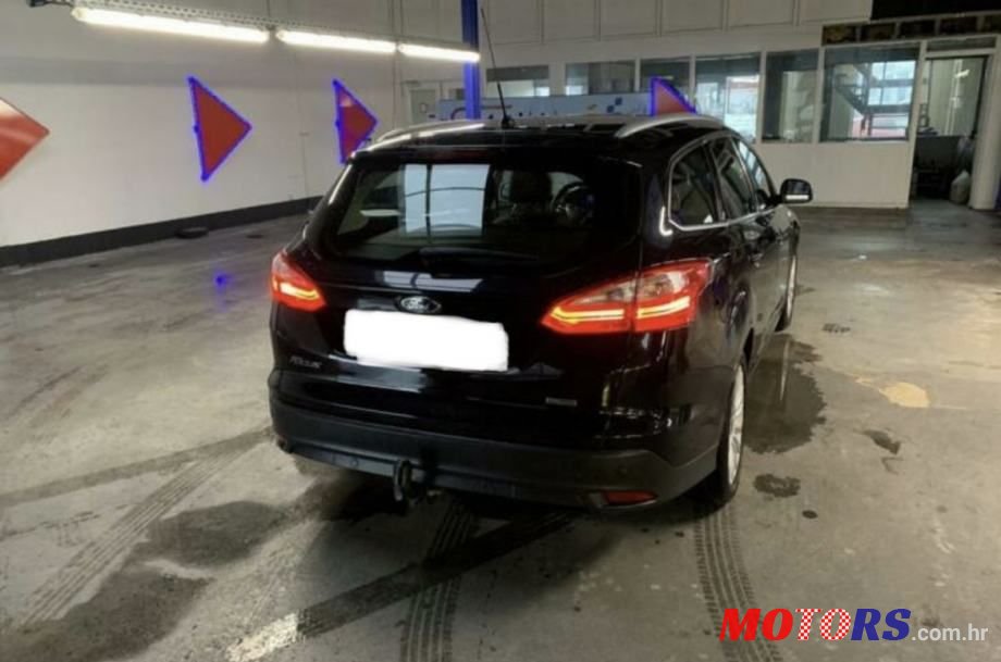 2013' Ford Focus Karavan photo #3