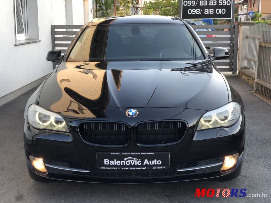 2011' BMW Serija 5 520 D photo #2