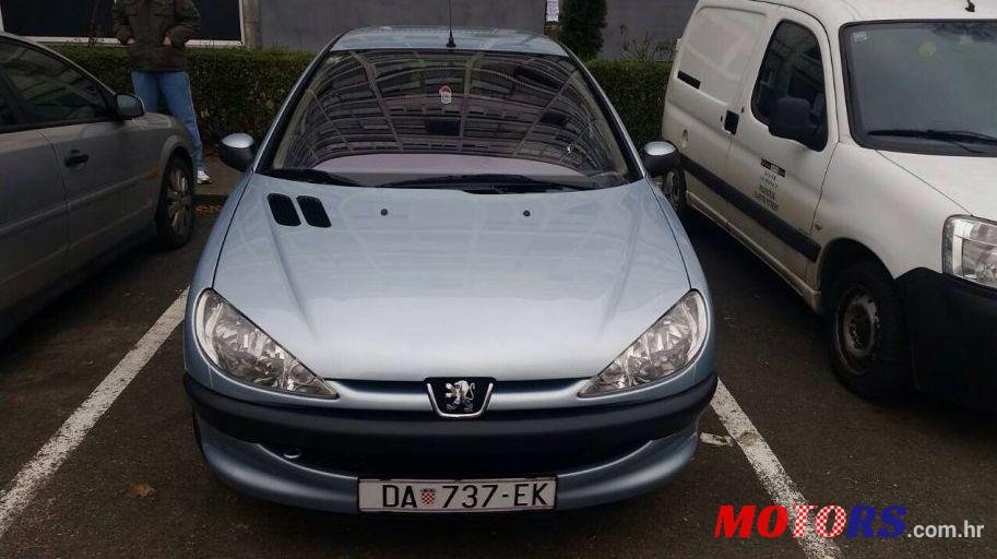 2003' Peugeot 206 photo #2