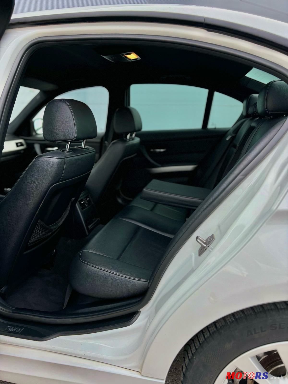 2011' BMW Serija 3 320D photo #6