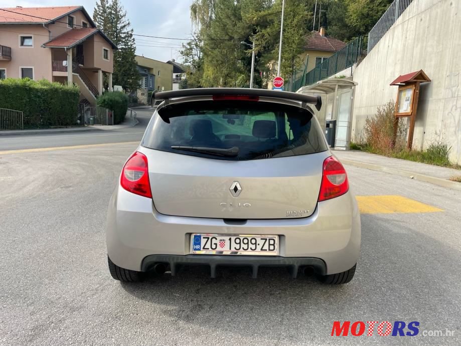 2008' Renault Clio Sport photo #6