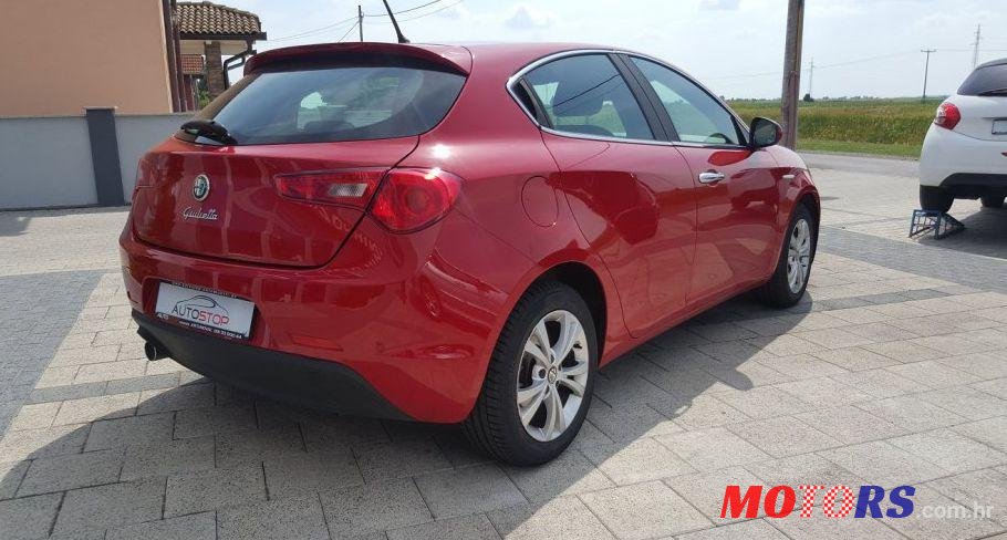 2013' Alfa Romeo Giulietta 1,6 D. N. A photo #1