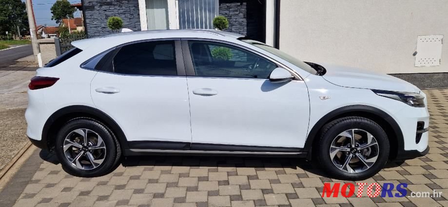 2020' Kia XCeed 1.0 T-Gdi photo #4