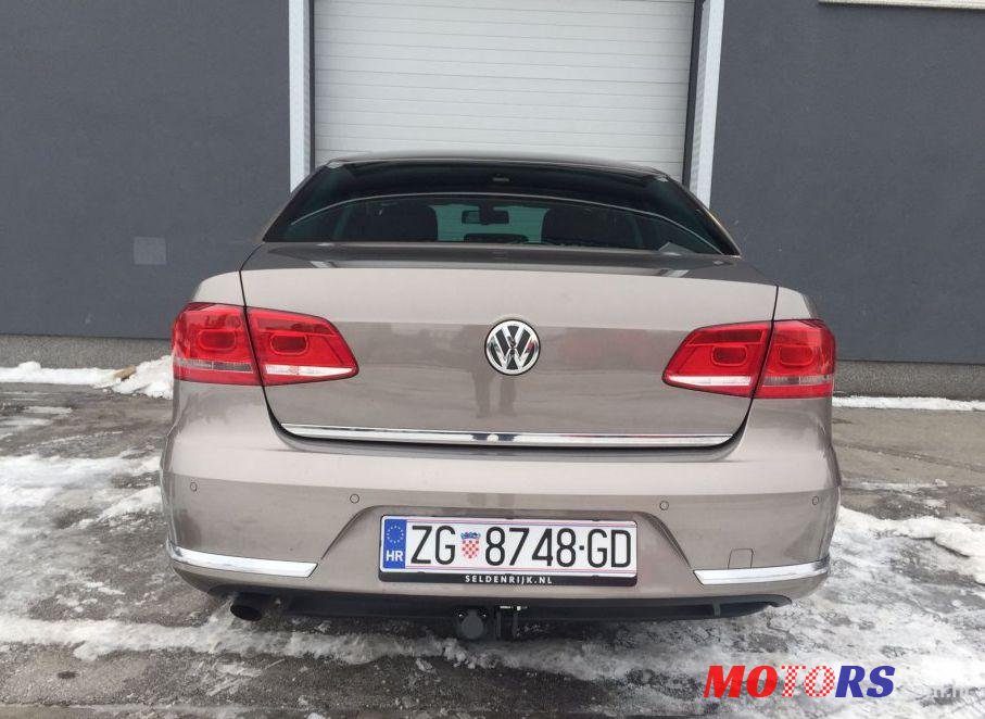 2012' Volkswagen Passat 1,6 Tdi photo #2