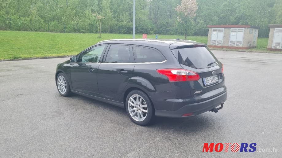 2013' Ford Focus Karavan photo #2