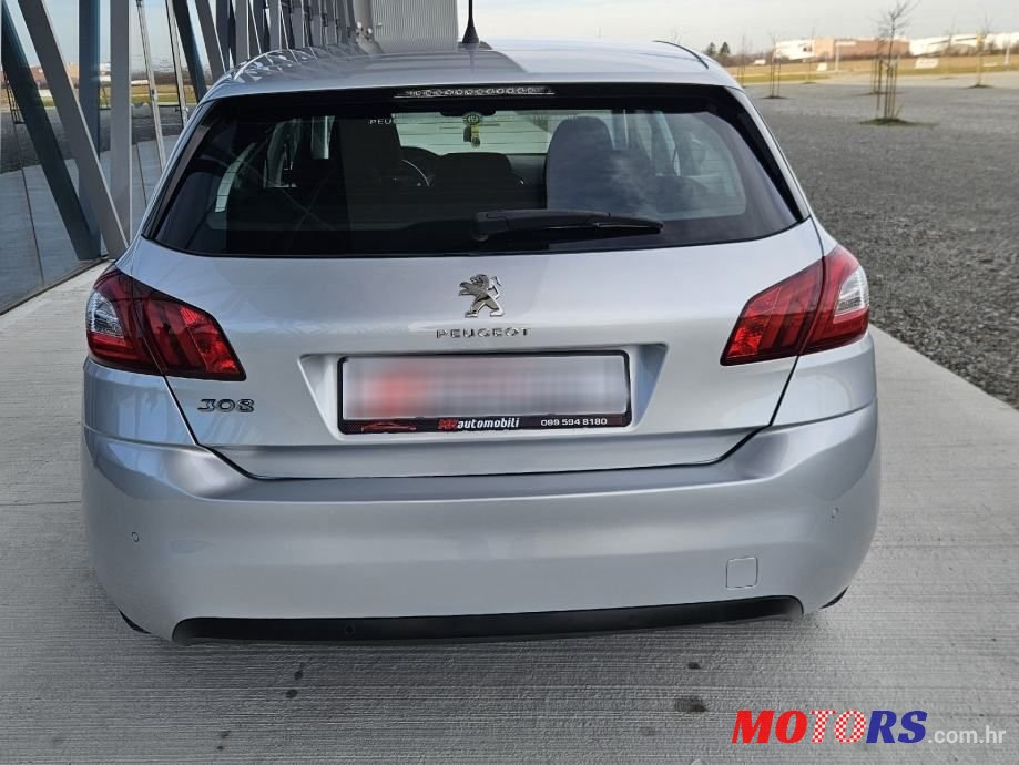 2014' Peugeot 308 1,6 E-Hdi photo #2