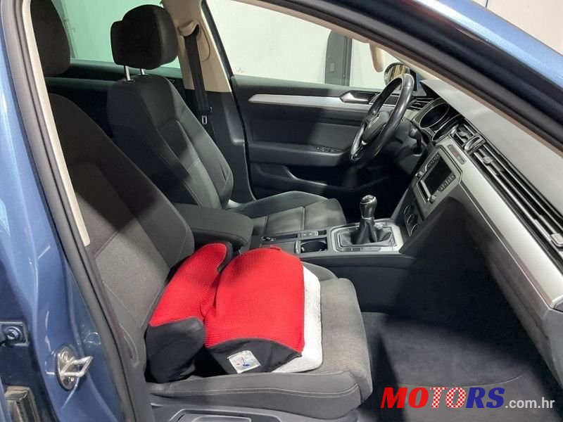 2015' Volkswagen Passat 2,0 Tdi Bmt photo #4