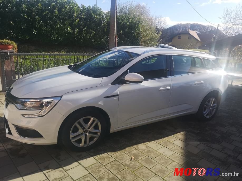 2020' Renault Megane Blue Dci 115 photo #6