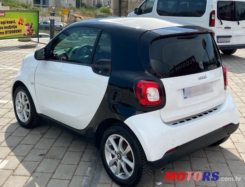 2015' Smart Fortwo photo #4