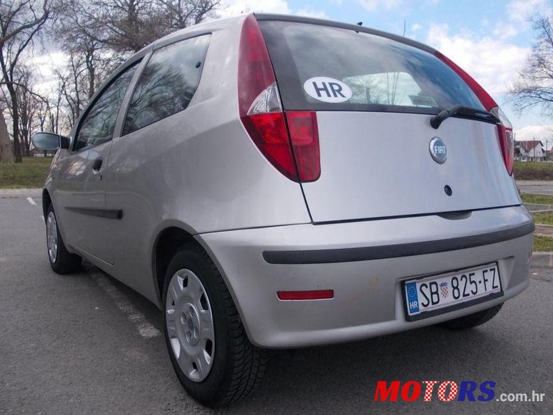 2005' Fiat Punto 1,2 photo #1