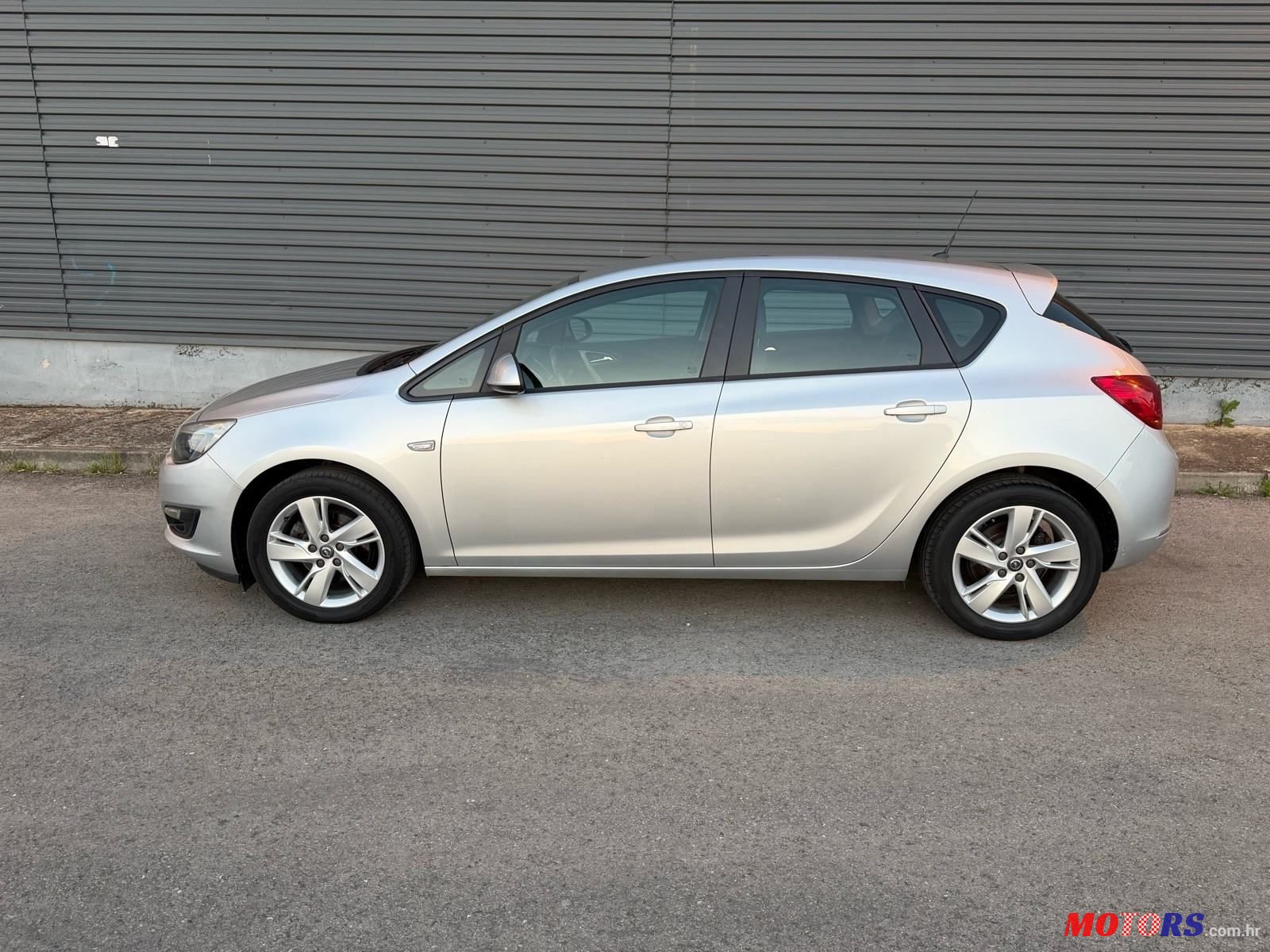 2013' Opel Astra 1,7 Cdti Classic photo #3