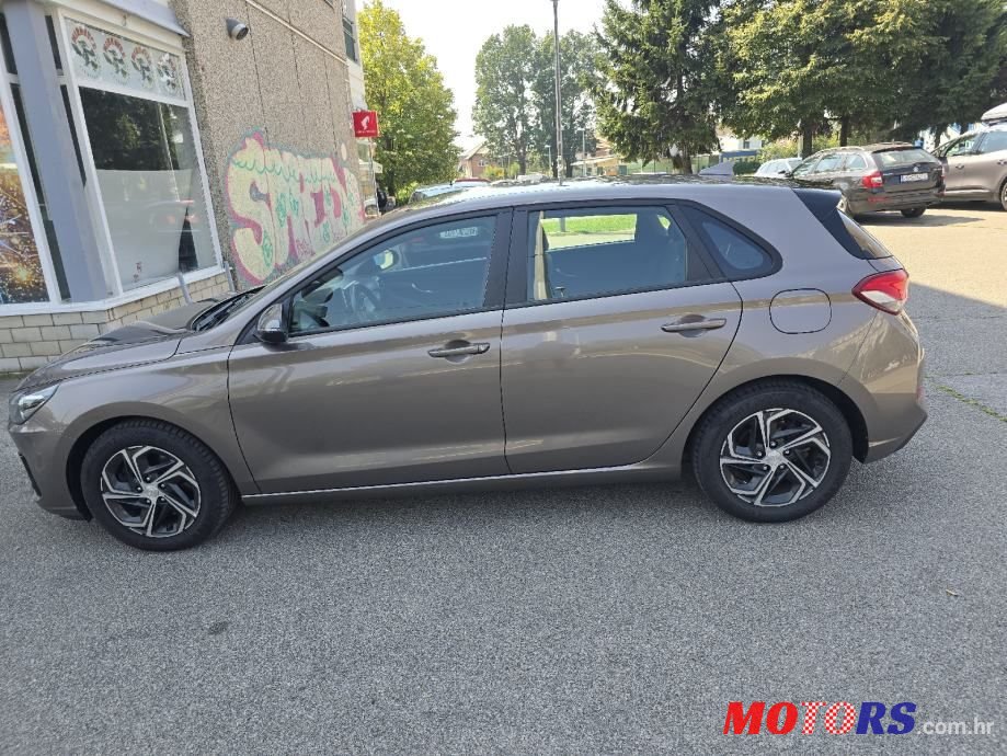 2021' Hyundai i30 1,0 T-Gdi photo #5