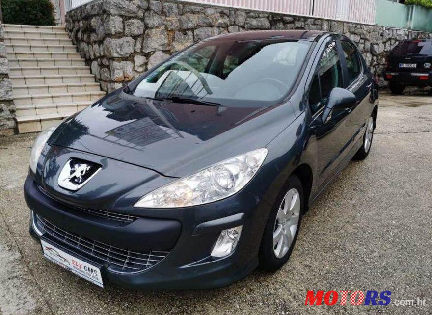 2011' Peugeot 308 1,6 E-Hdi photo #1