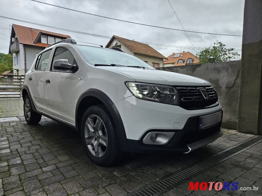 2018' Dacia Sandero photo #2