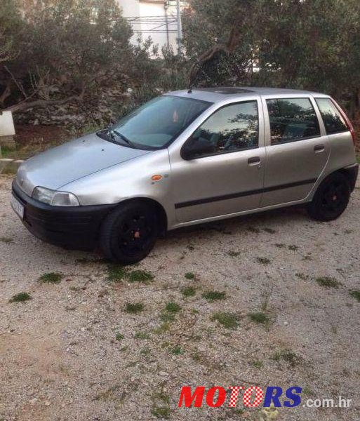 1995' Fiat Punto 60 Sx photo #2