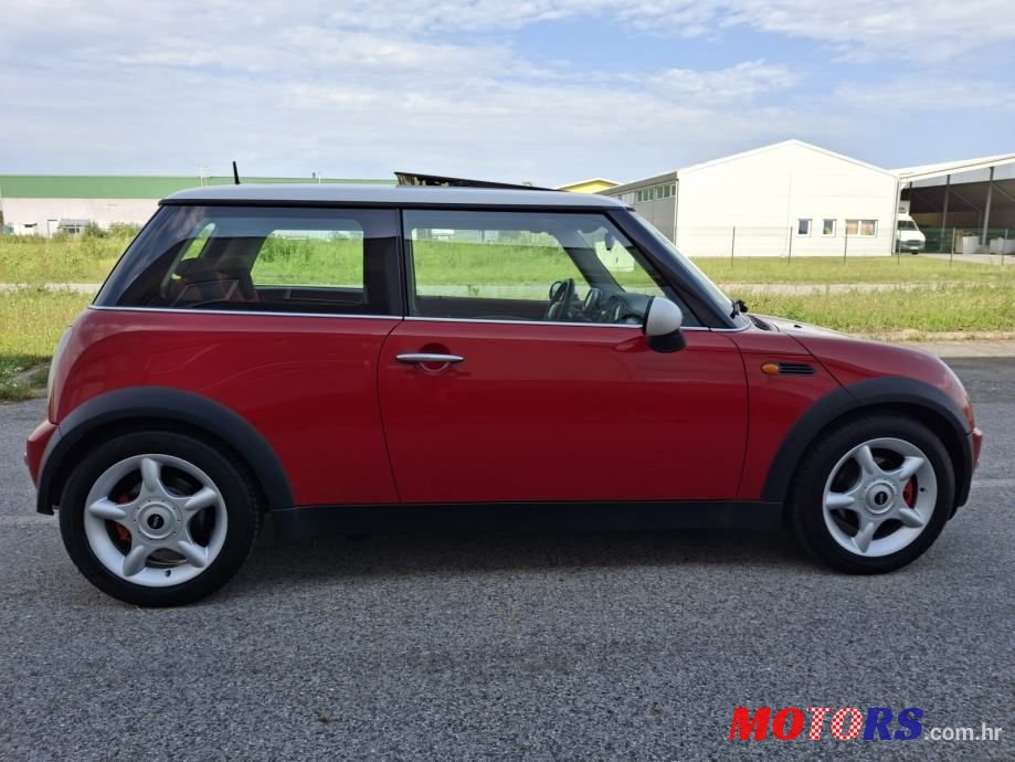 2003' MINI Cooper photo #6