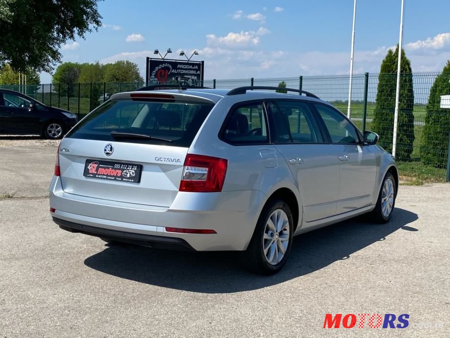 2018' Skoda Octavia Combi photo #2