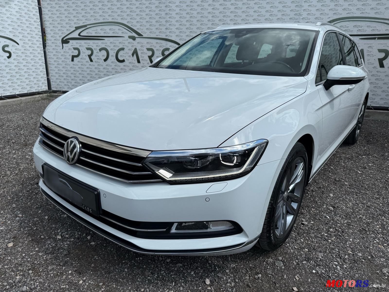 2019' Volkswagen Passat Variant photo #5