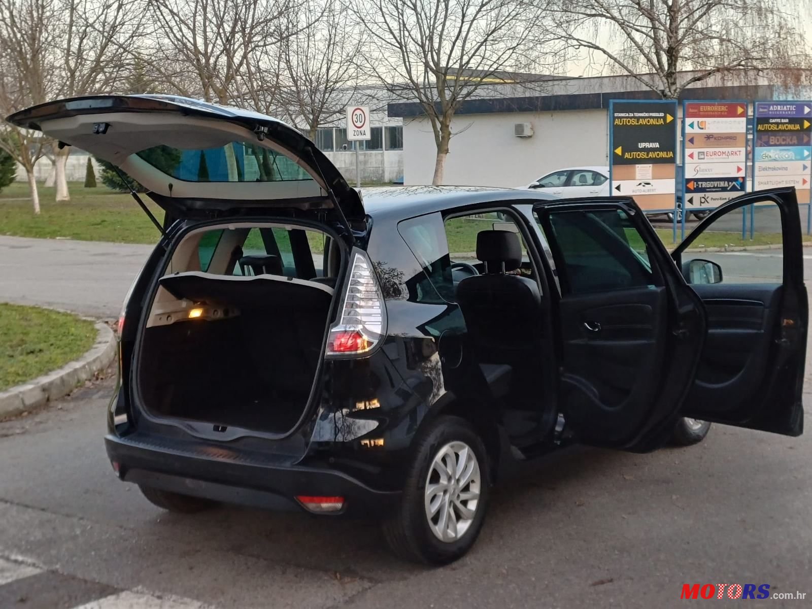 2014' Renault Scenic Dci photo #6