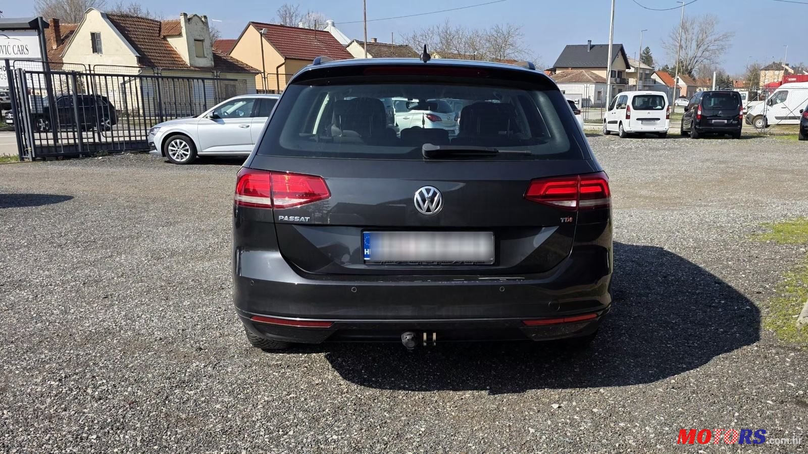 2017' Volkswagen Passat Variant photo #4