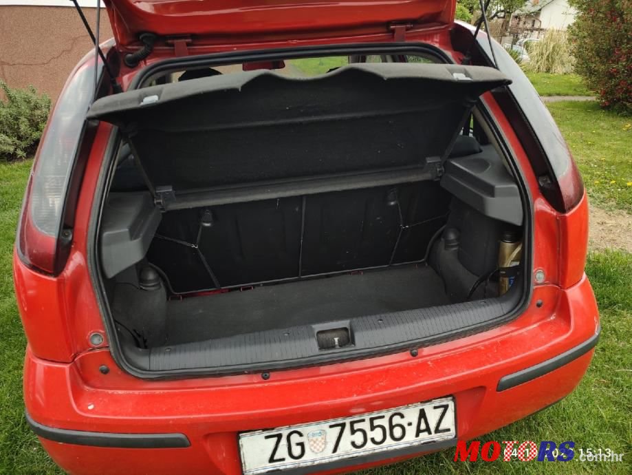 2004' Opel Corsa photo #3