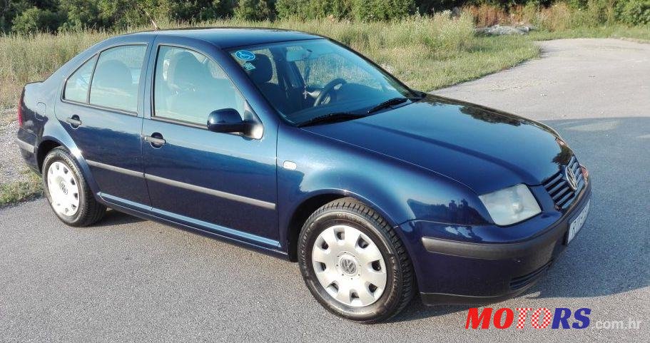 2001' Volkswagen Bora 1,9 Tdi photo #1