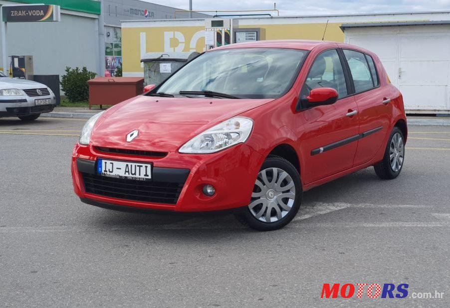 2010' Renault Clio 1,2 16V photo #1