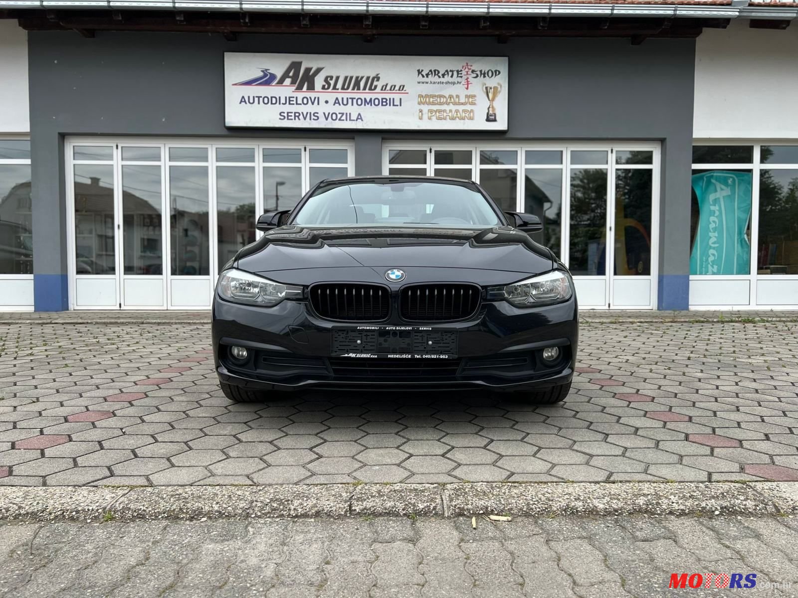 2017' BMW Serija 3 316D photo #2