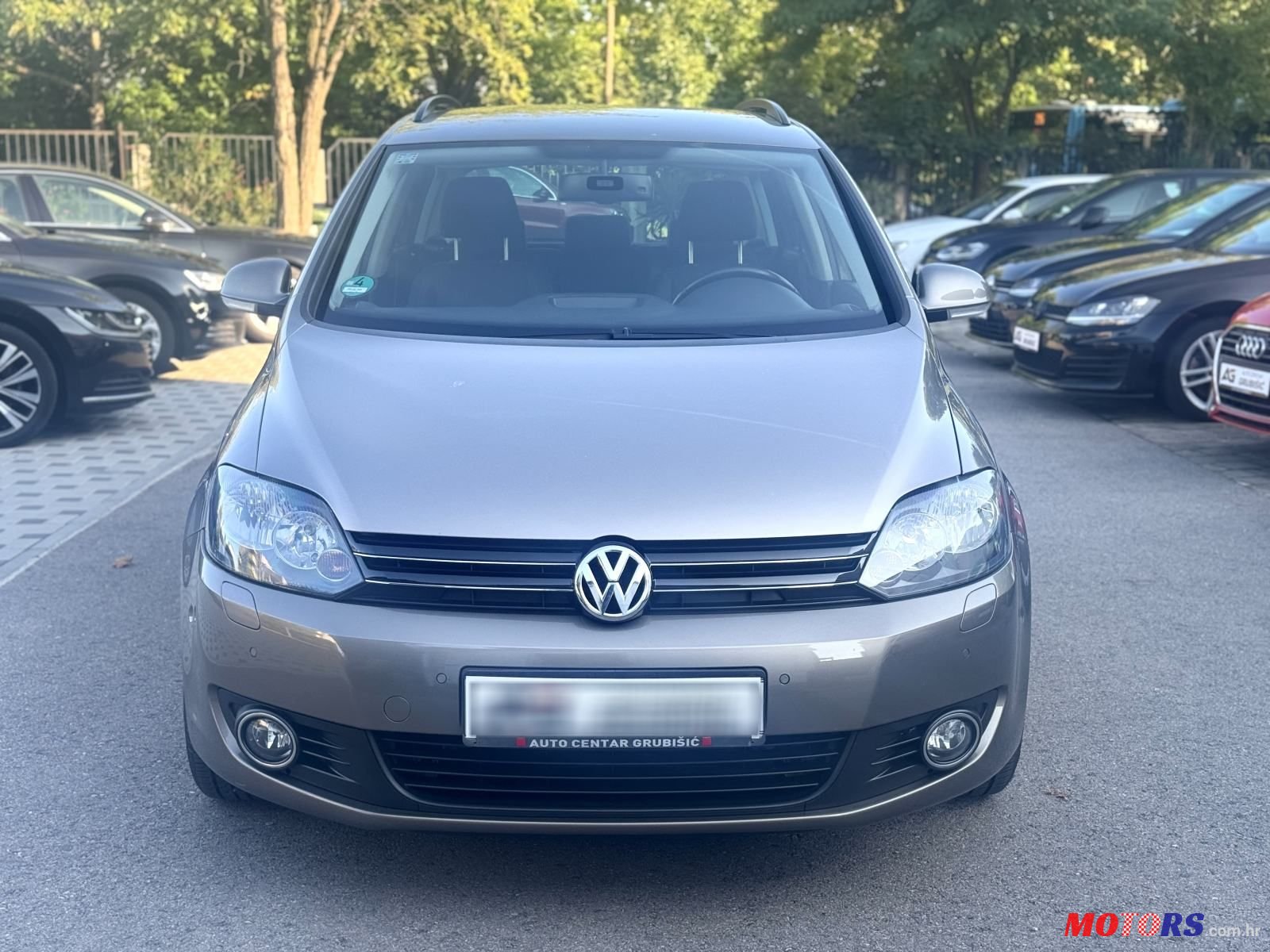 2010' Volkswagen Golf Plus 1,6 Tdi photo #2