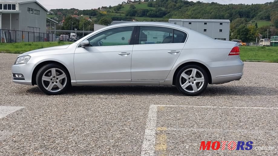 2013' Volkswagen Passat photo #6