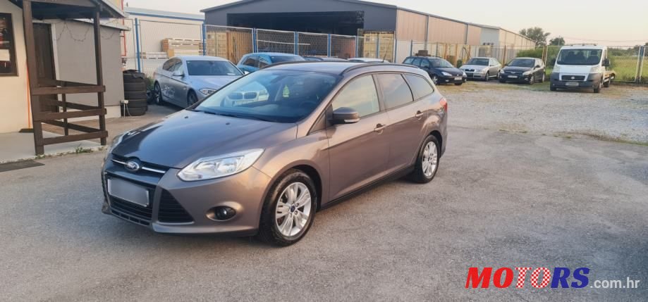 2013' Ford Focus Karavan photo #2