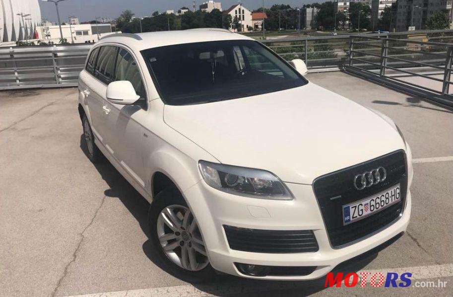 2009' Audi Q7 photo #3