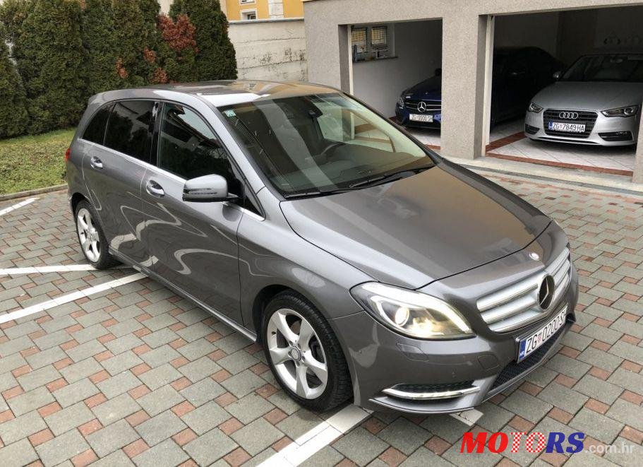 2013' Mercedes-Benz B-Klasa 200 Cdi photo #1
