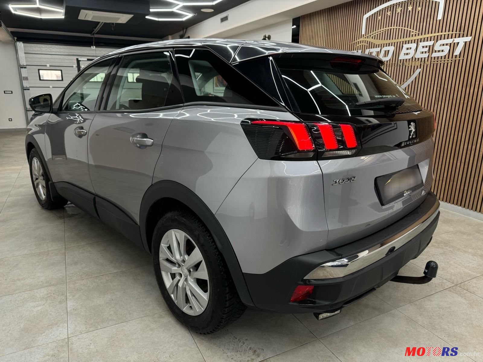 2020' Peugeot 3008 1,5 Bluehdi photo #4